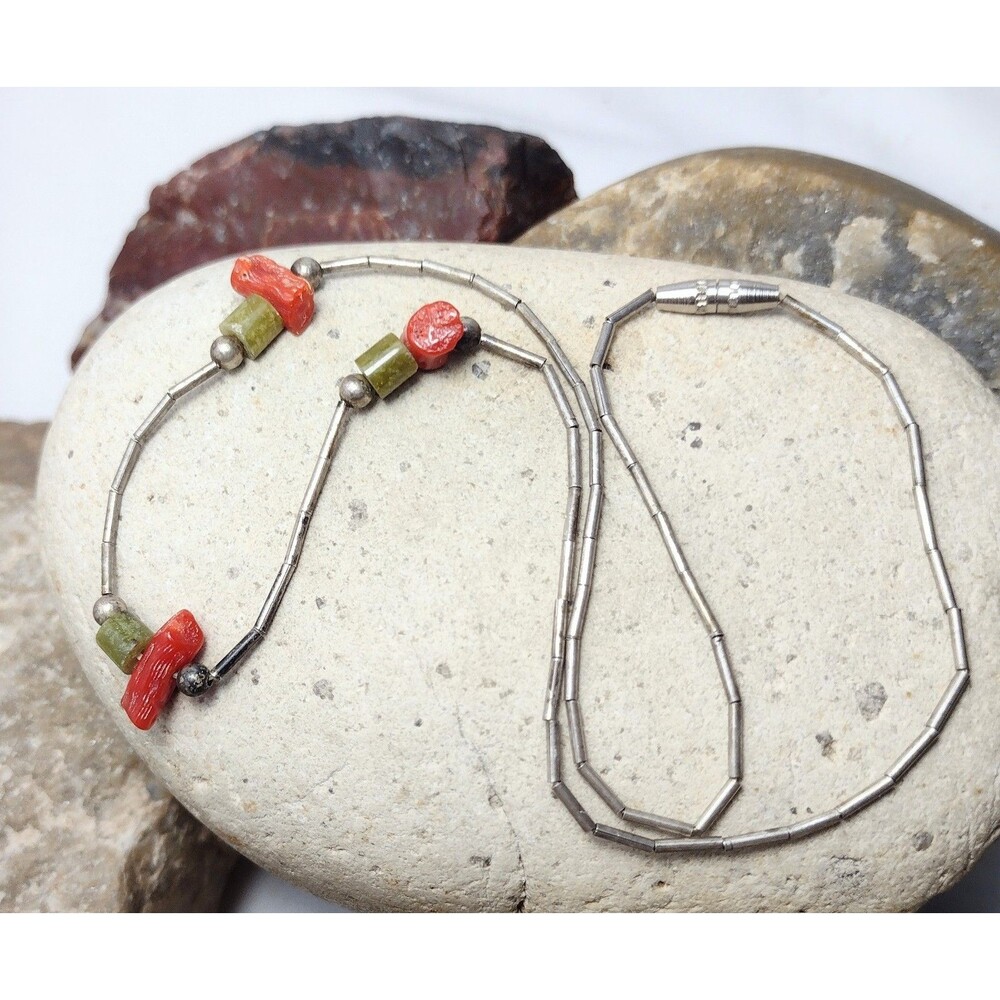 Vintage Southwestern Red Coral Royston Turquoise Liquid Silver Sterling Necklace